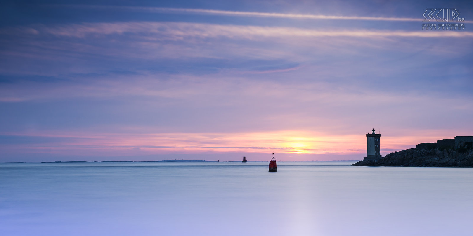Le Conquet - Sunset phare de Kermorvan Sunset with in the background the lighthouse of Kermorvan. Stefan Cruysberghs
